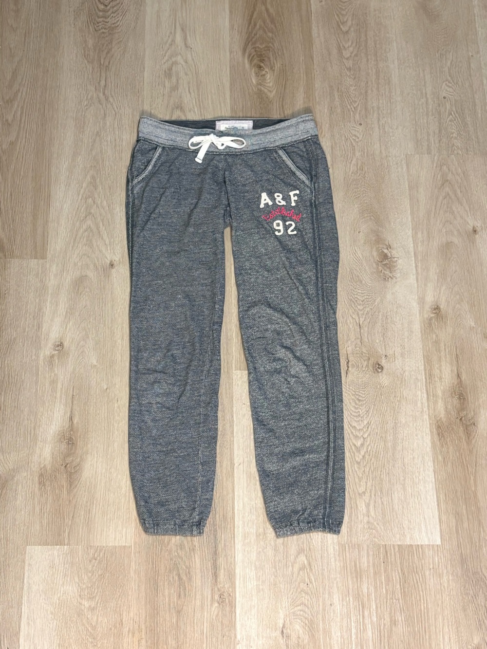 Vintage Abercrombie & Fitch Gray Sweatpants Women’s Size XS Low Rise w/ Logo Y2K